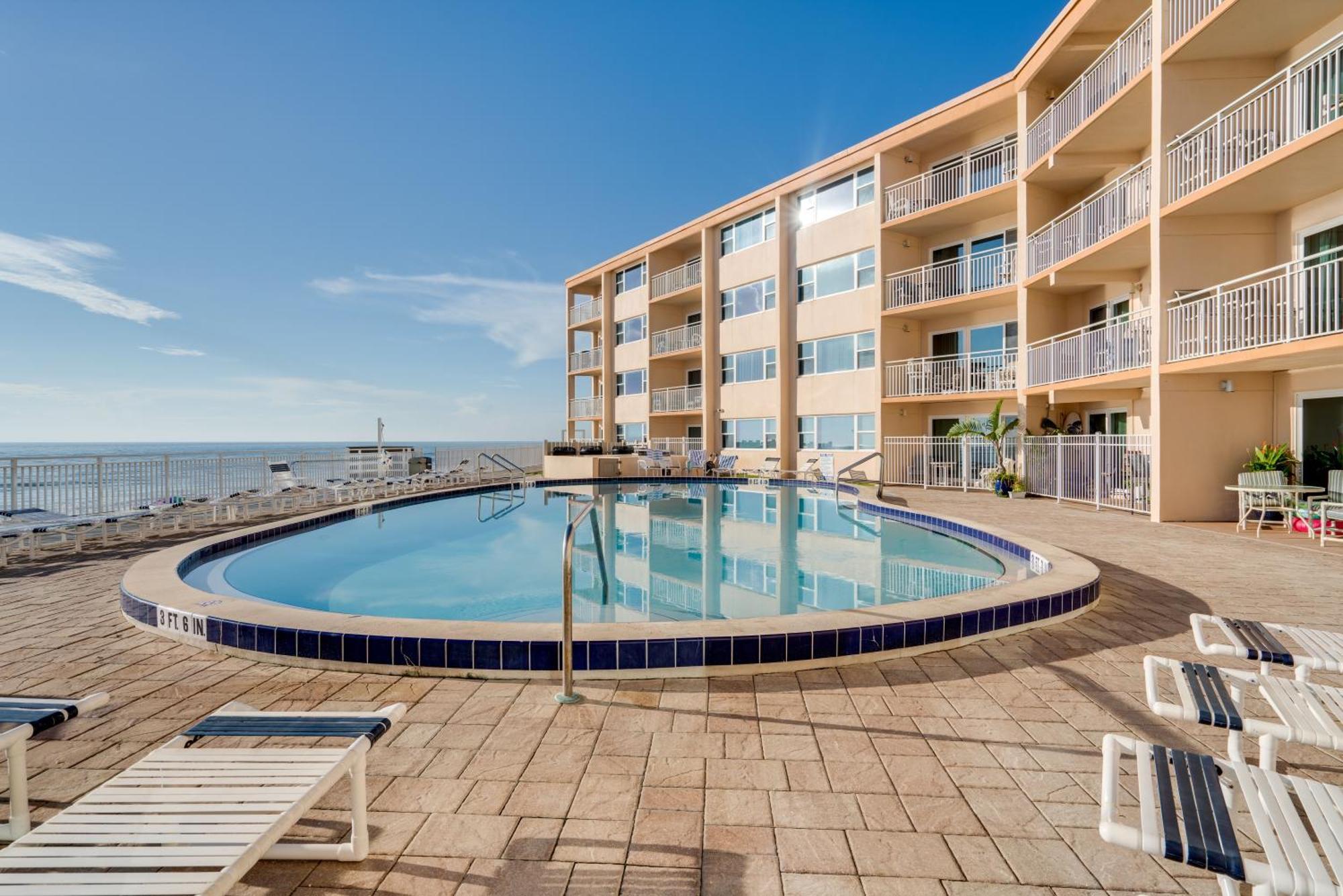 Paradise Beach Club - Oceanfront And Penthouse Satellite Beach Zewnętrze zdjęcie