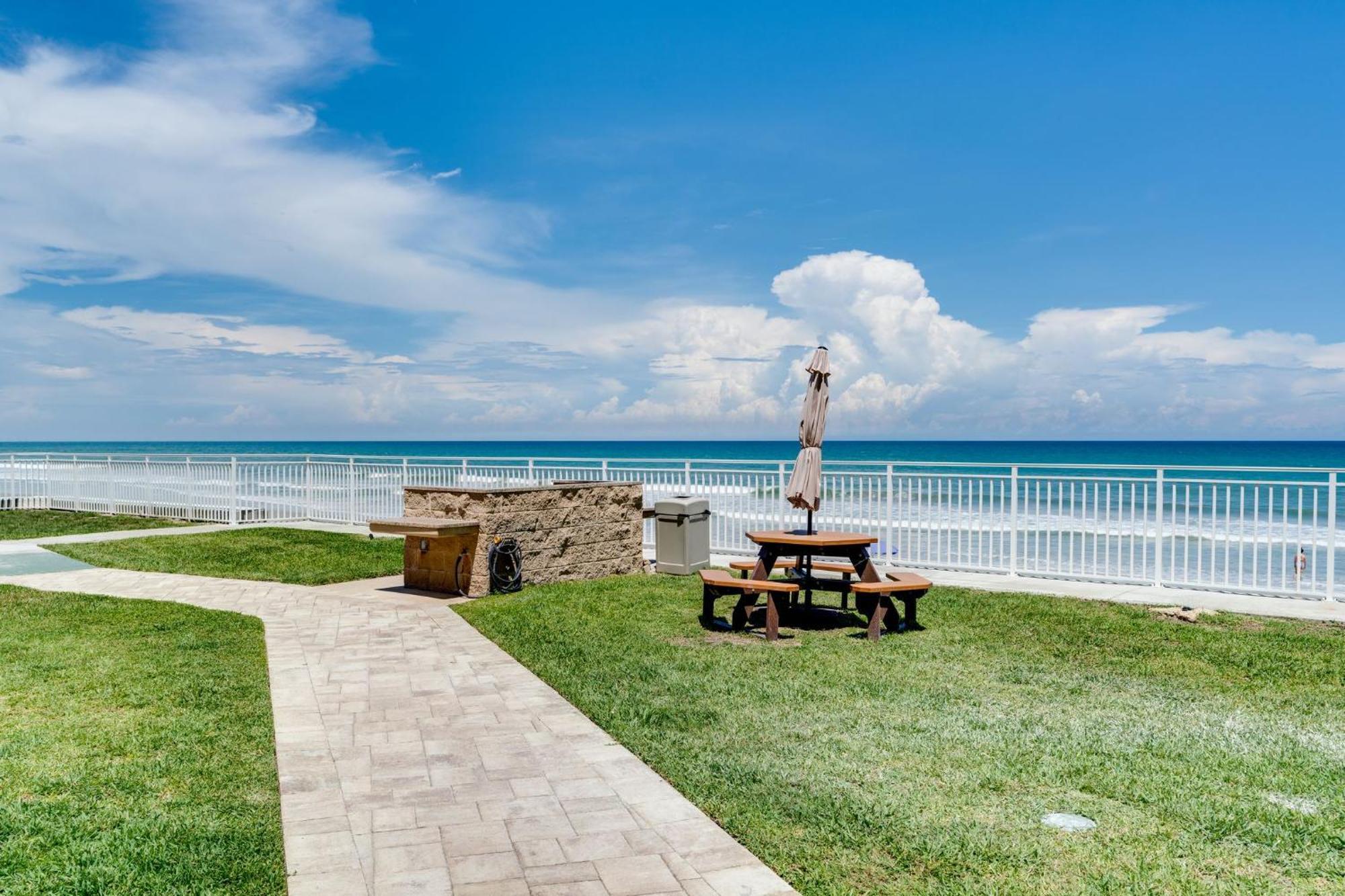 Paradise Beach Club - Oceanfront And Penthouse Satellite Beach Zewnętrze zdjęcie